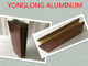 A porta de madeira de alumínio da grão perfila a cor/comprimento/dá-os forma personalizado